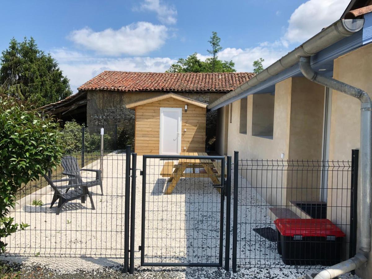 Bed and Breakfast La Petite Ferme De Pouillon - Parc Animalier - Aire De Loisirs Exterior foto
